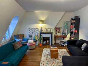 Stylish Montmartre Flat with view
